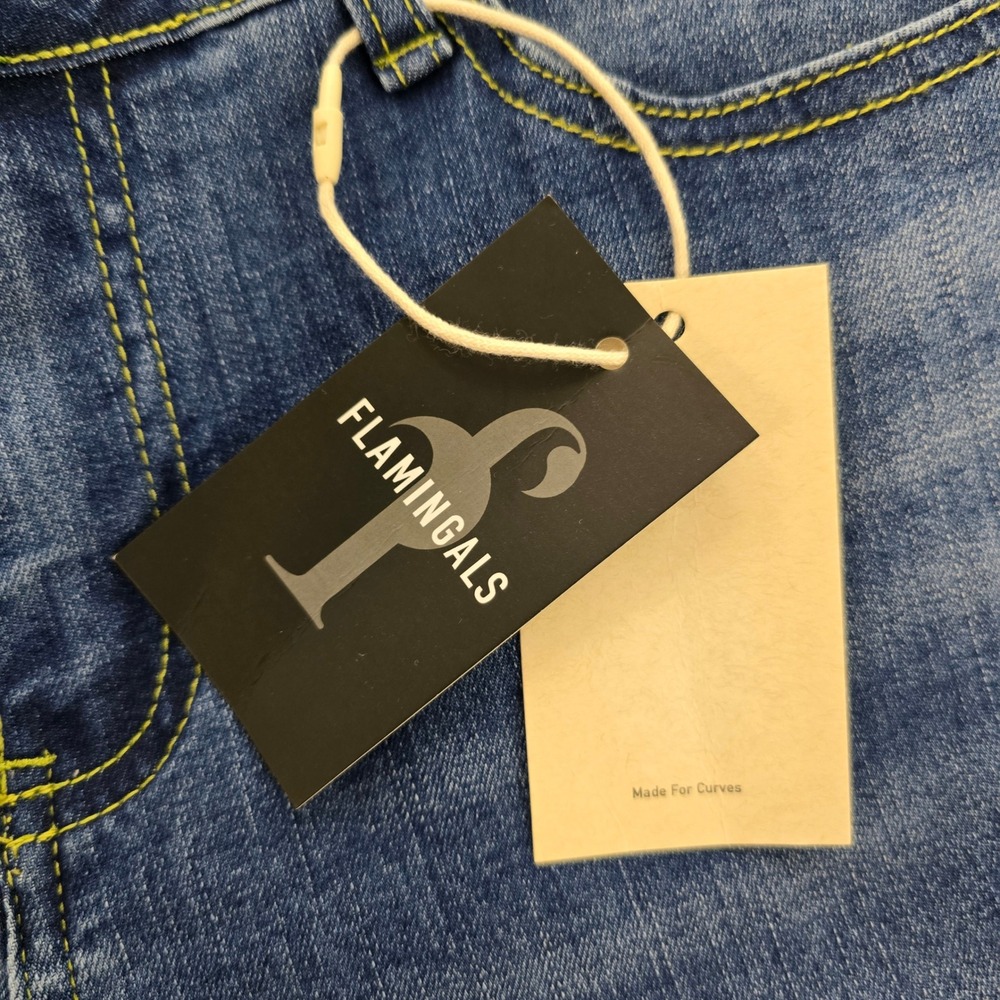 Flamingals Womens Blue Floral Embroidered Flare Jeans Medium Wash Size M‎ NWT - Picture 6 of 8